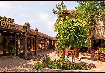 Hotel Bachus Chisinau Exterior photo