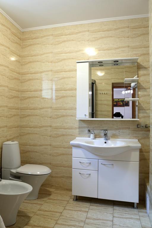 Hotel Bachus Chisinau Room photo