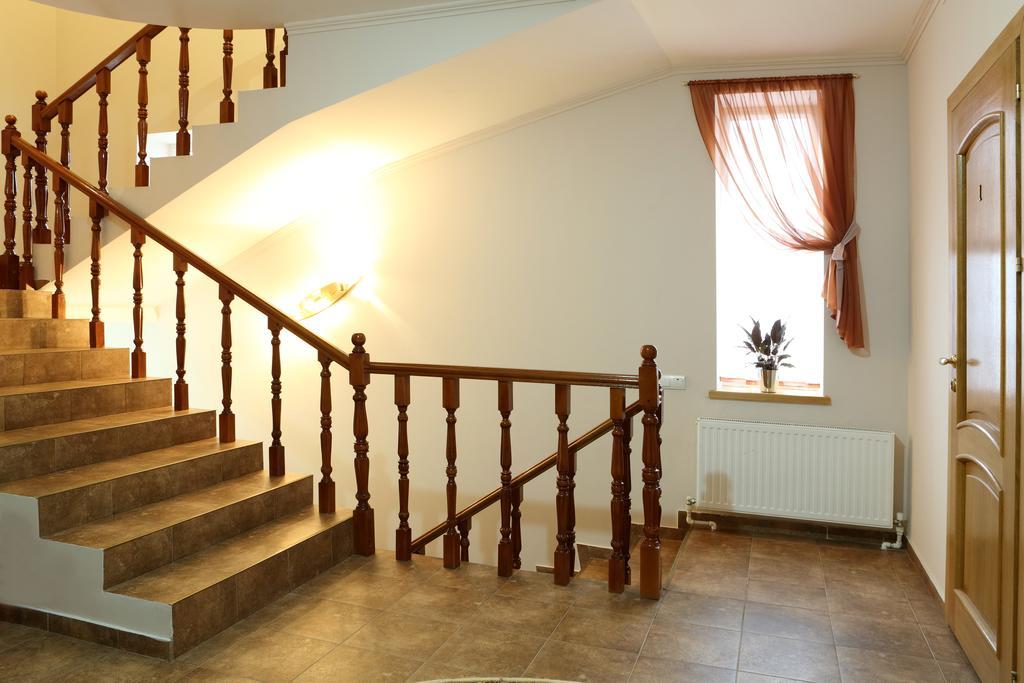 Hotel Bachus Chisinau Room photo