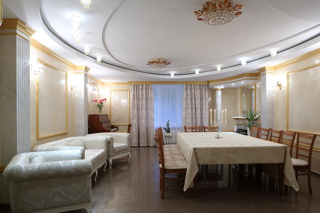 Hotel Bachus Chisinau Room photo
